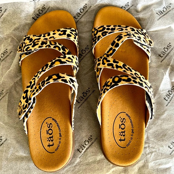 Taos Footwear Shoes - Taos Leopard Print Sandals Size 9